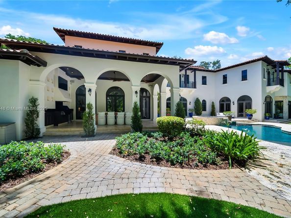 8301 SW 53rd Ave, Miami FL 33143