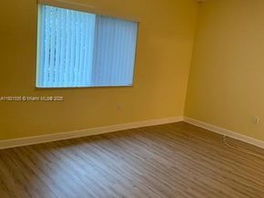 1300 NE 109th St 202, Miami FL 33161