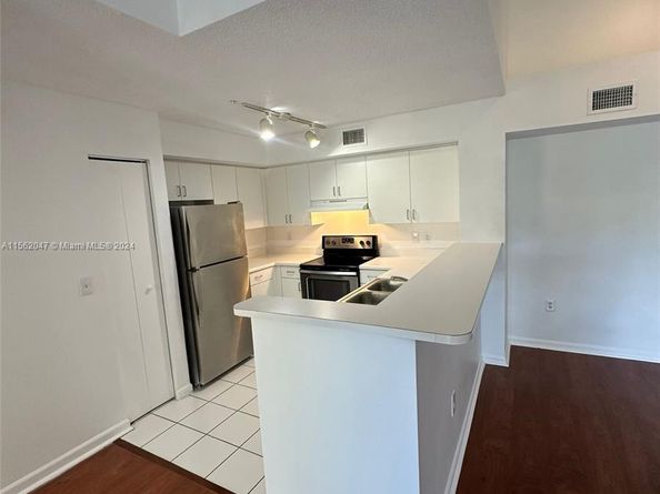 4848 N State Road 7 4306, Coconut Creek FL 33073