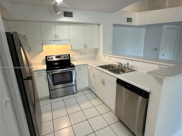 4848 N State Road 7 4306, Coconut Creek FL 33073