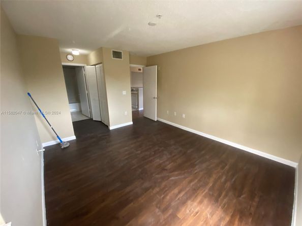 4848 N State Road 7 4306, Coconut Creek FL 33073