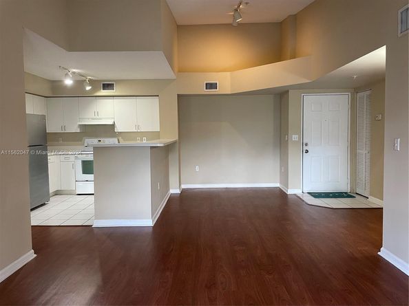 4848 N State Road 7 4306, Coconut Creek FL 33073