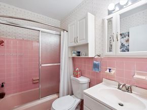 1050 SW 11th St 16L, Hallandale Beach FL 33009