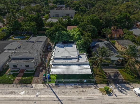 128 NW 53rd St, Miami FL 33127