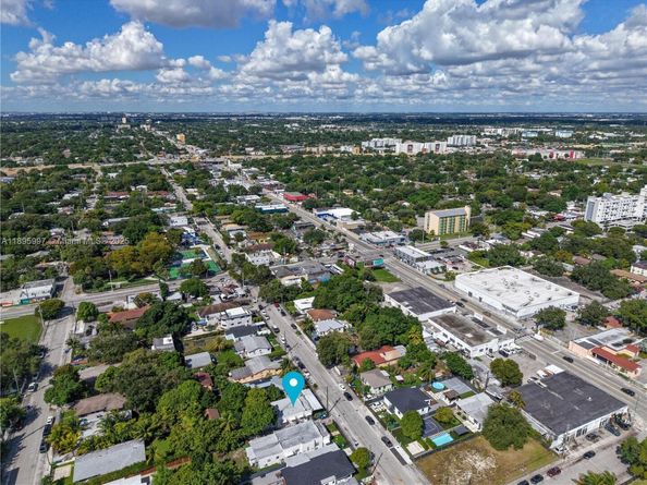 128 NW 53rd St, Miami FL 33127