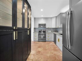 121 NW 55th St, Oakland Park FL 33309