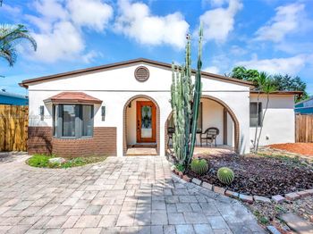 121 NW 55th St