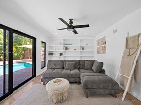 121 NW 55th St, Oakland Park FL 33309