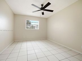 4270 NW 40th St 104, Lauderdale Lakes FL 33319