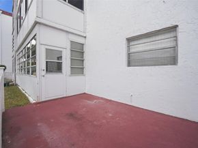 4270 NW 40th St 104, Lauderdale Lakes FL 33319