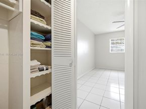 4270 NW 40th St 104, Lauderdale Lakes FL 33319