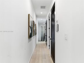 255 NW 39th St, Miami FL 33127