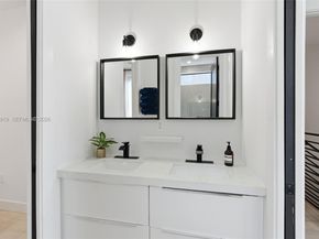 255 NW 39th St, Miami FL 33127