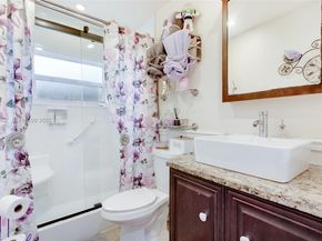 7100 NW 99th Ave, Tamarac FL 33321