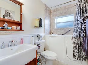 7100 NW 99th Ave, Tamarac FL 33321