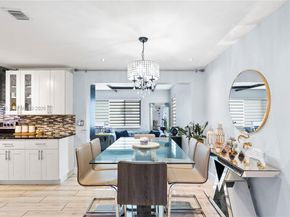 821 N 73rd Ter, Hollywood FL 33024