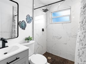 821 N 73rd Ter, Hollywood FL 33024