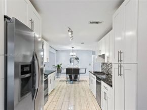 821 N 73rd Ter, Hollywood FL 33024