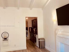 1500 Pennsylvania Ave 9A, Miami Beach FL 33139