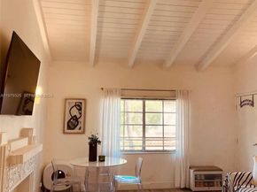 1500 Pennsylvania Ave 9A, Miami Beach FL 33139