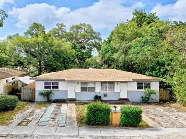 1350 NE 149th St, Miami FL 33161