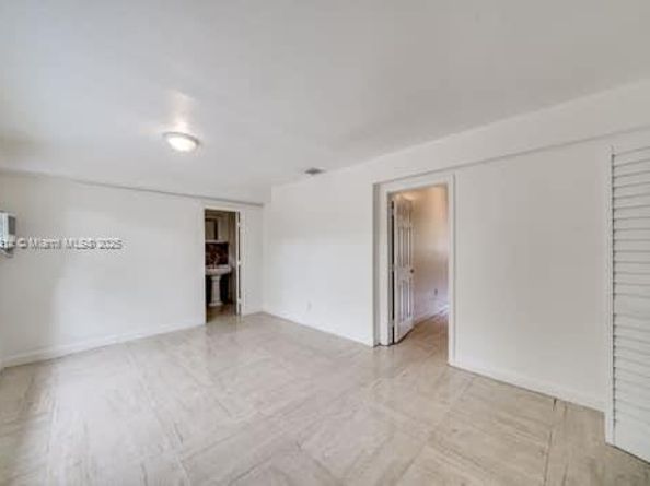 1350 NE 149th St, Miami FL 33161