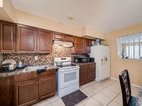 1350 NE 149th St, Miami FL 33161