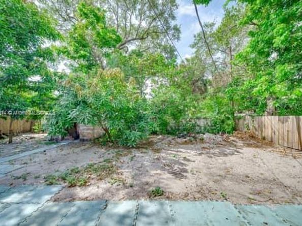 1350 NE 149th St, Miami FL 33161