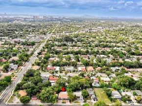 1350 NE 149th St, Miami FL 33161