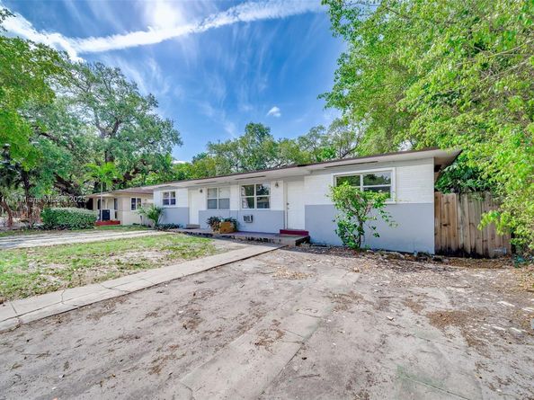 1350 NE 149th St, Miami FL 33161