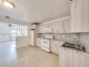 1350 NE 149th St, Miami FL 33161