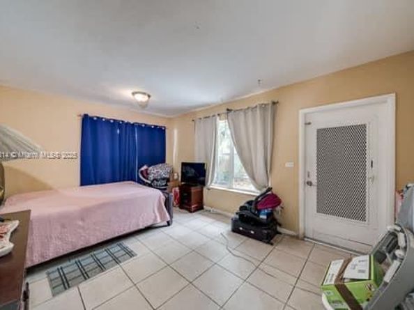1350 NE 149th St, Miami FL 33161