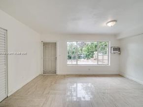 1350 NE 149th St, Miami FL 33161