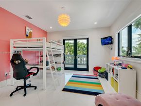 7400 SW 72nd Ct, Miami FL 33143