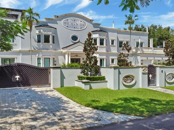 7400 SW 72nd Ct, Miami FL 33143