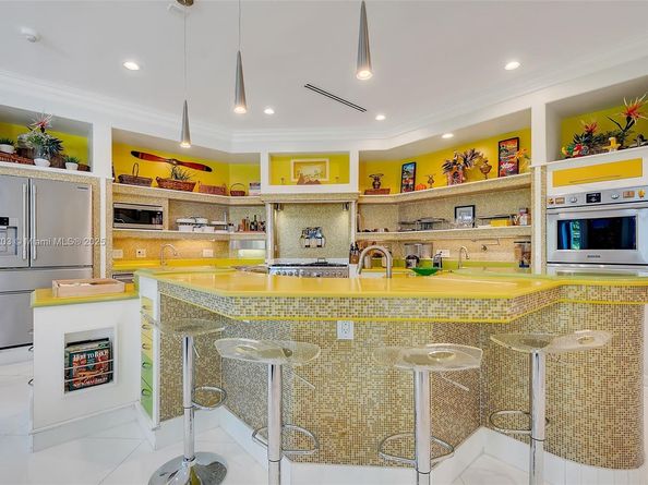 7400 SW 72nd Ct, Miami FL 33143