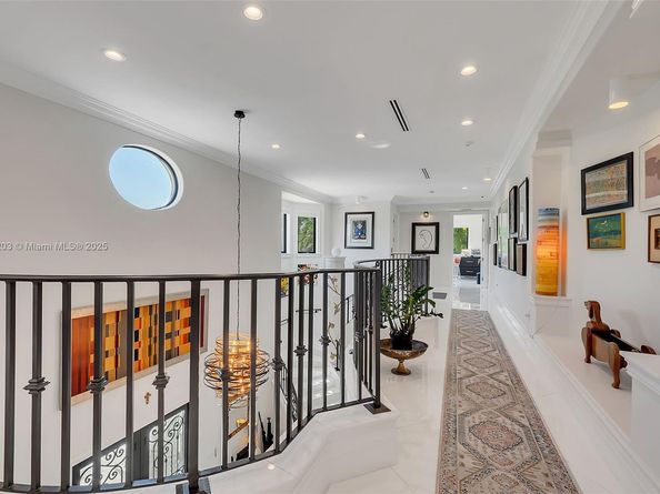 7400 SW 72nd Ct, Miami FL 33143