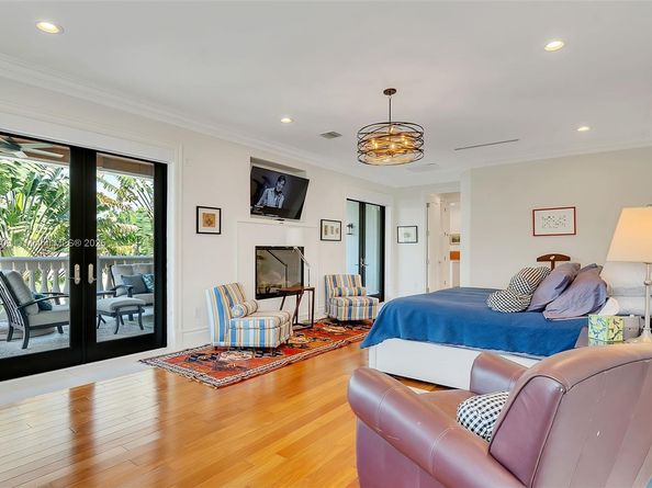 7400 SW 72nd Ct, Miami FL 33143