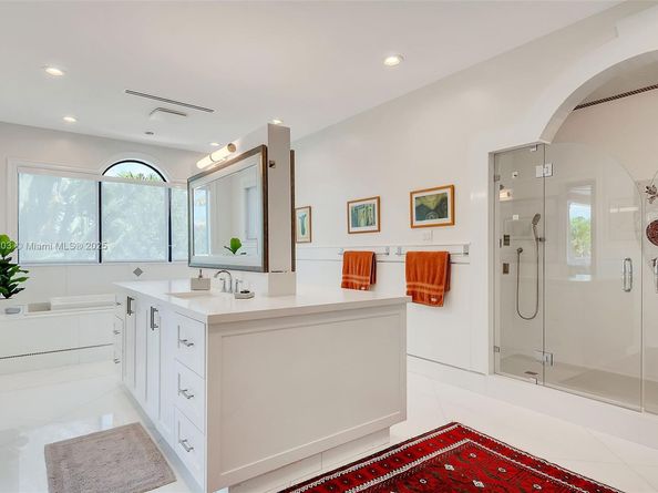 7400 SW 72nd Ct, Miami FL 33143