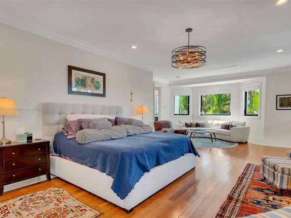 7400 SW 72nd Ct, Miami FL 33143