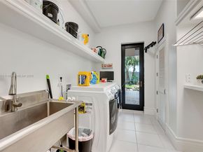 7400 SW 72nd Ct, Miami FL 33143