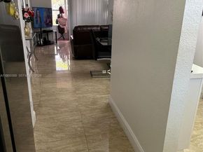 8021 N Sunrise Lakes Dr 101, Sunrise FL 33322