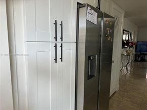 8021 N Sunrise Lakes Dr 101, Sunrise FL 33322