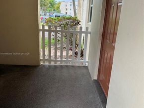 8021 N Sunrise Lakes Dr 101, Sunrise FL 33322