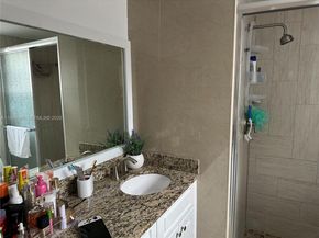 8021 N Sunrise Lakes Dr 101, Sunrise FL 33322