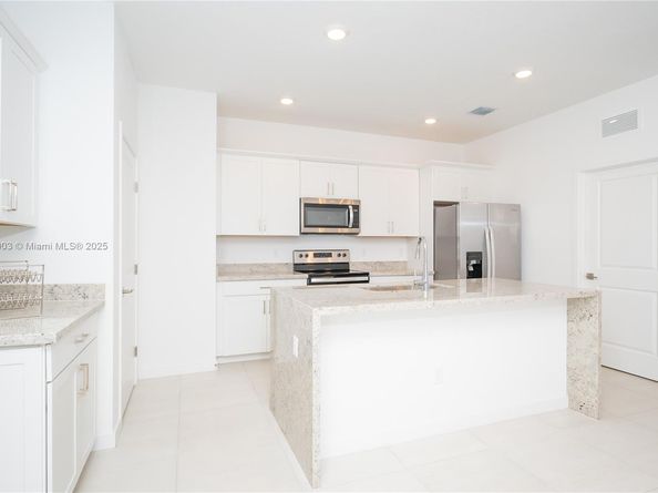 7214 Rockwood Rd, Jupiter FL 33458