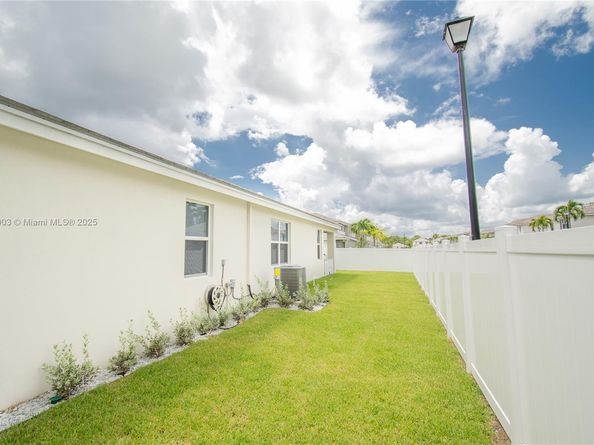 7214 Rockwood Rd, Jupiter FL 33458