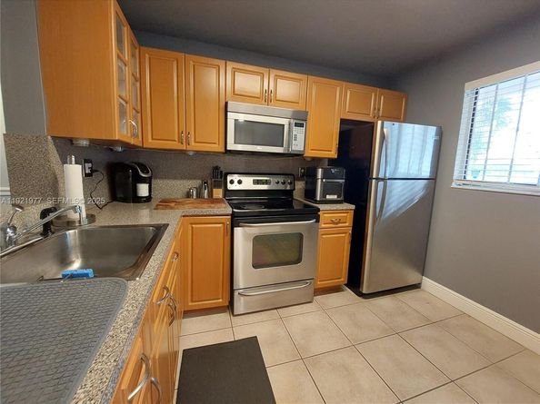 8415 SW 107th Ave 255W, Miami FL 33173