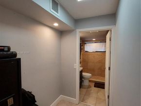 8415 SW 107th Ave 255W, Miami FL 33173