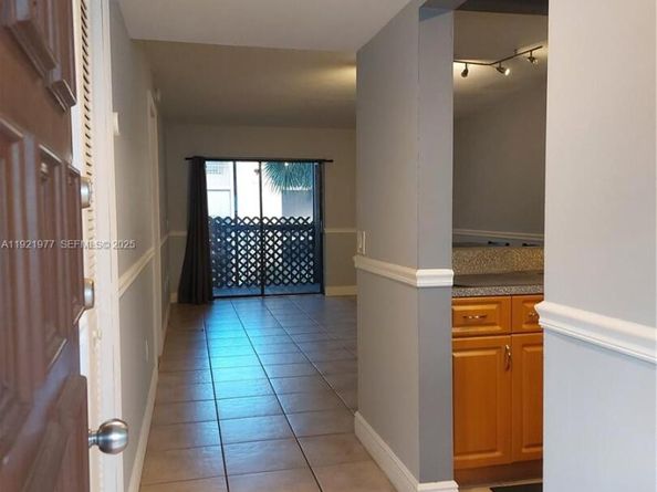 8415 SW 107th Ave 255W, Miami FL 33173